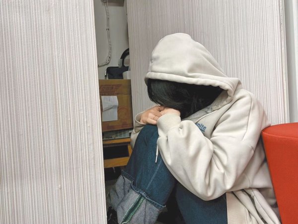 秋冬轉冷就憂鬱 就醫解心結  文/ 陳柏安醫師